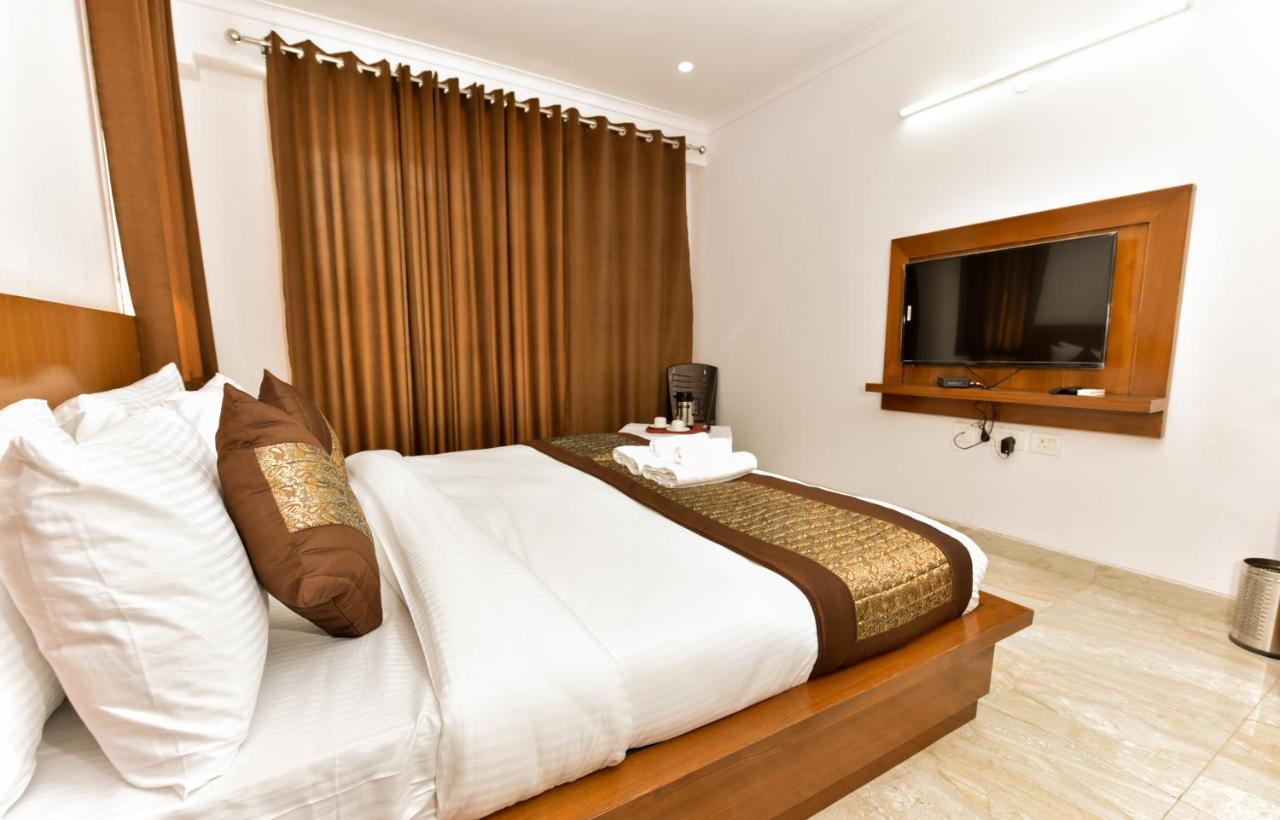 Hotel Luxury Collection Gurgáon Kültér fotó